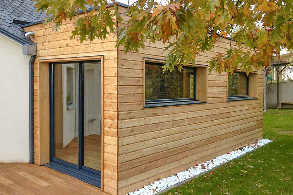 extension maison vitrée en bois
